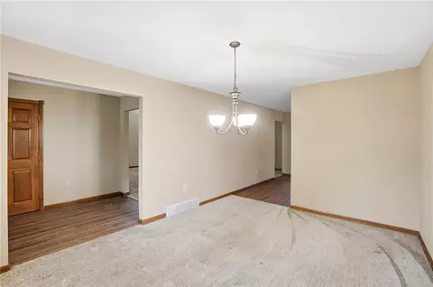 1700 W Sparrow Rd, Springfield, OH 45502 photo 12