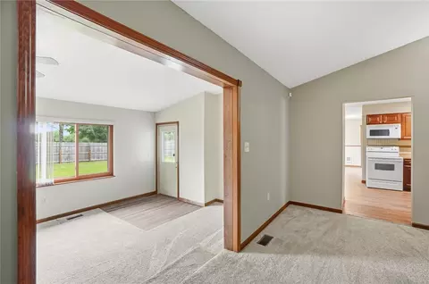 1700 W Sparrow Rd, Springfield, OH 45502 photo 31