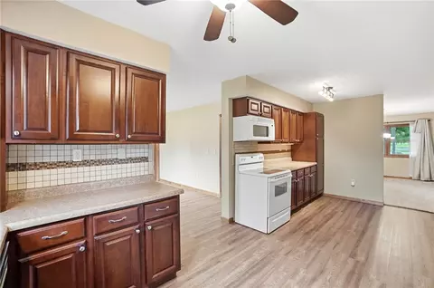 1700 W Sparrow Rd, Springfield, OH 45502 photo 16