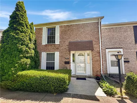 1206 Georgetown Ct, Fairborn, OH 45324