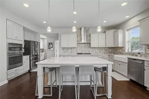 Kitchen - 1954 Stepping Stone Ct, Centerville, OH 45458 photo 3 of 7