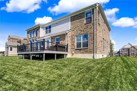 Exterior - 1954 Stepping Stone Ct, Centerville, OH 45458 photo 11 of 13