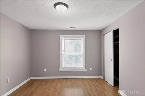Bedroom - 2035 Stapleton Ct, Dayton, OH 45404 photo 4 of 6