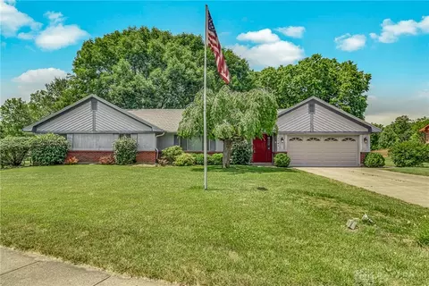 1741 Loch Ness Ct, Dayton, OH 45432