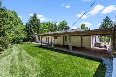 Exterior - 711 Upper Valley Pike, Springfield, OH 45504 photo 3 of 8