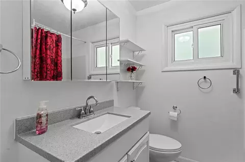 Bath - 711 Upper Valley Pike, Springfield, OH 45504 photo 1 of 1