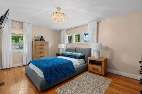 Bedroom - 2409 Delta Ave, Kettering, OH 45419 photo 3 of 5