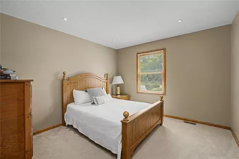 Bedroom - 9915 Sheehan Rd, Centerville, OH 45458 photo 3 of 6