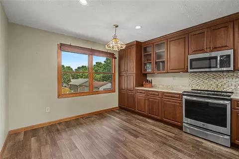 Kitchen - 9915 Sheehan Rd, Centerville, OH 45458 photo 2 of 5