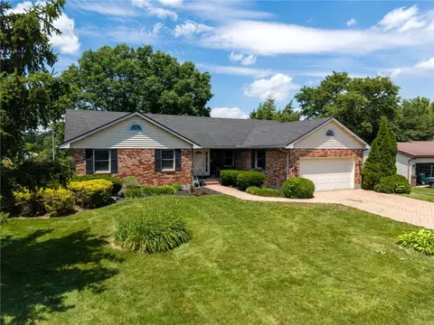 9915 Sheehan Rd, Centerville, OH 45458