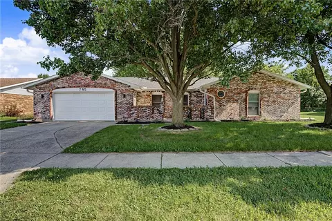 785 Northedge Dr, Vandalia, OH 45377