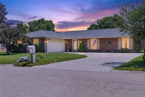3131 Magnolia Dr, Troy, OH 45373