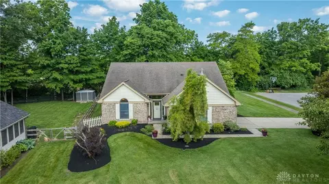 1283 Camp Creek Rd, Waynesville, OH 45068
