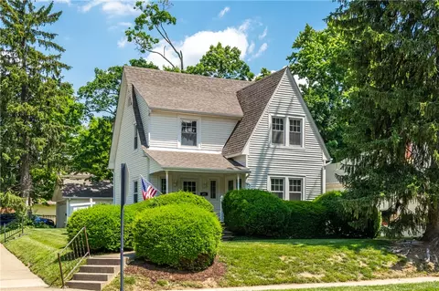 201 Wiltshire Blvd, Oakwood, OH 45419
