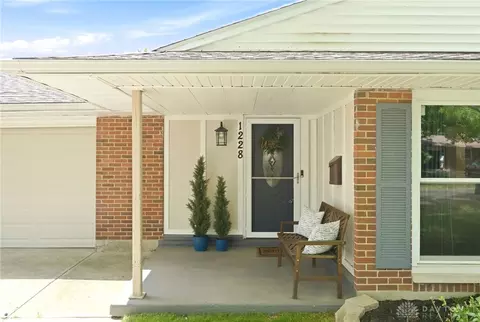 Exterior - 1228 Rose Bower Ave, Kettering, OH 45429 photo 4 of 12