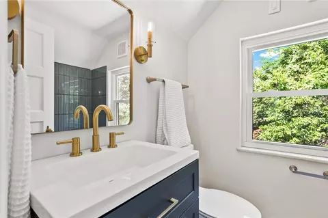 Bath - 6311 Iris Ave, Cincinnati, OH 45213 photo 6 of 7
