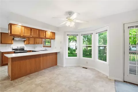 Kitchen - 731 Farmbrook Dr, Beavercreek, OH 45430 photo 5 of 5