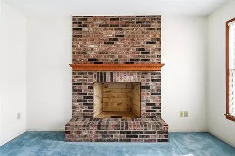 Living - 731 Farmbrook Dr, Beavercreek, OH 45430 photo 7 of 9