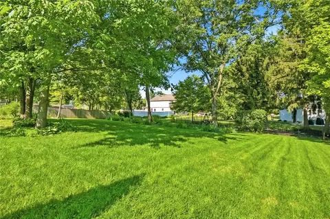 Exterior - 731 Farmbrook Dr, Beavercreek, OH 45430 photo 8 of 16