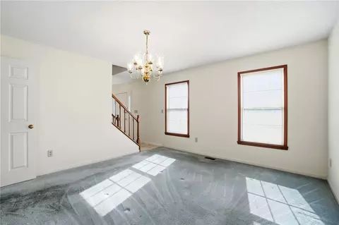 Living - 731 Farmbrook Dr, Beavercreek, OH 45430 photo 5 of 9