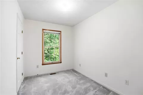 Bedroom - 731 Farmbrook Dr, Beavercreek, OH 45430 photo 5 of 10