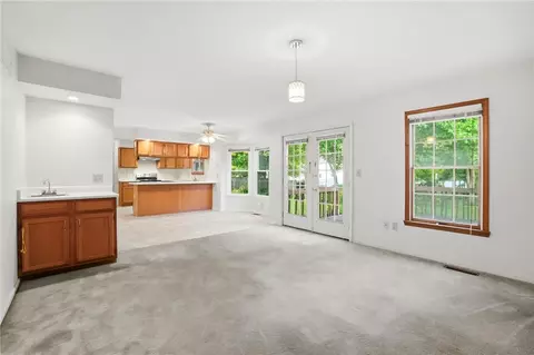 Living - 731 Farmbrook Dr, Beavercreek, OH 45430 photo 3 of 9