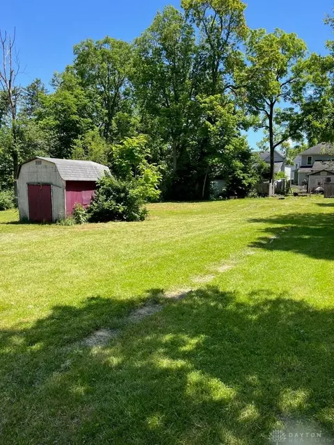 408 N Bell Ave, Springfield, OH 45504 photo 3