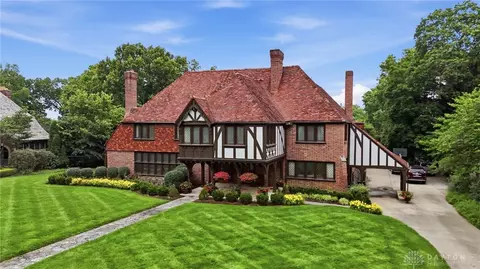 217 Haver Rd, Oakwood, OH 45419