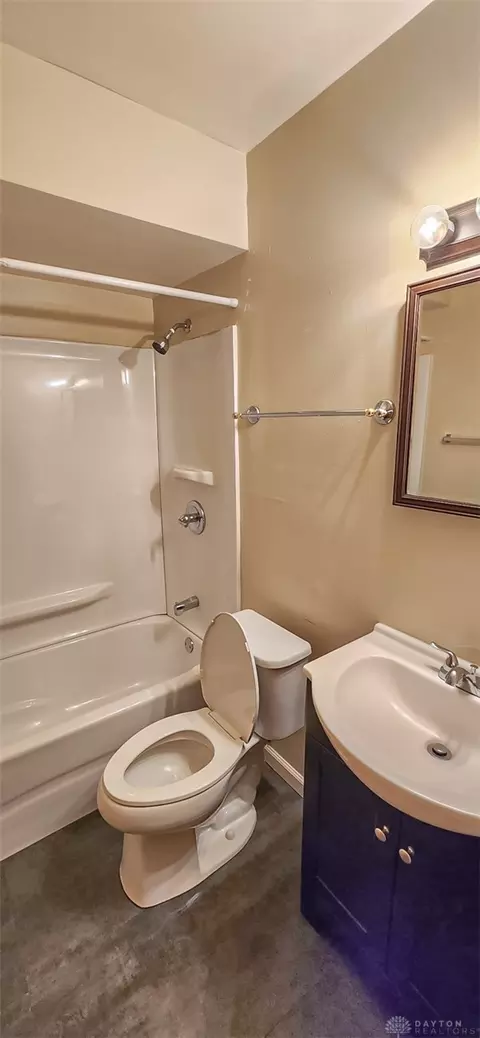Bath - 105 N Maple Ave, Fairborn, OH 45324 photo 3 of 3