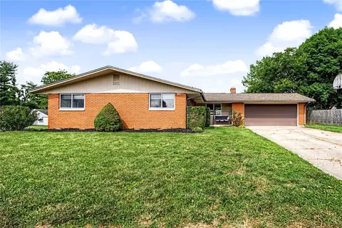 1821 Tahoe Dr, Xenia, OH 45385