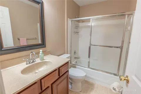 Bath - 6610 Wareham Ct #1, Centerville, OH 45459 photo 2 of 2