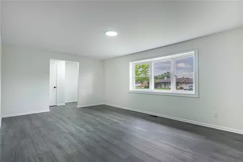 Living - 1922 Old Coach Rd, Springfield, OH 45505 photo 3 of 10