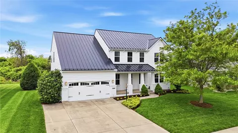 6856 Paragon Rd, Washington Township, OH 45459