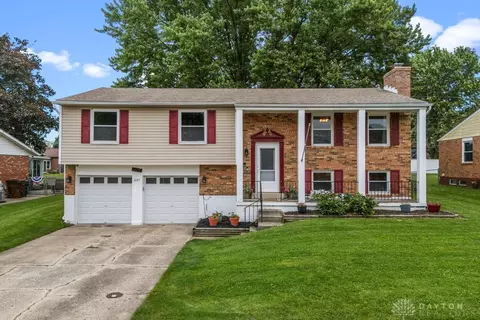 687 Eden Roc Dr, Xenia, OH 45385