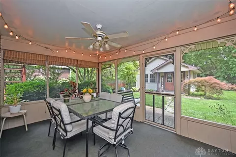 Exterior - 2665 Hemphill Rd, Kettering, OH 45440 photo 6 of 17