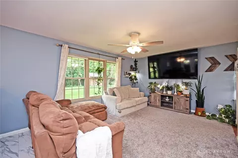 Living - 2665 Hemphill Rd, Kettering, OH 45440 photo 4 of 5