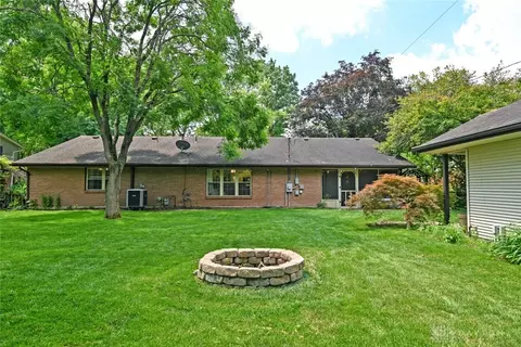 Exterior - 2665 Hemphill Rd, Kettering, OH 45440 photo 16 of 17