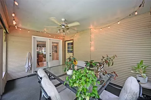 Exterior - 2665 Hemphill Rd, Kettering, OH 45440 photo 8 of 17