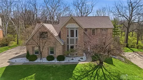 8784 Eagle Ridge Dr, West Chester, OH 45069