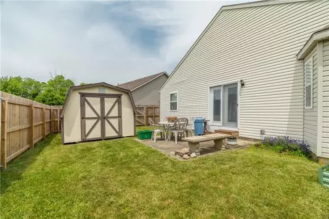 Exterior - 277 W Pinehurst St, Sidney, OH 45365 photo 3 of 6