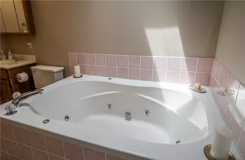 Bath - 277 W Pinehurst St, Sidney, OH 45365 photo 3 of 4