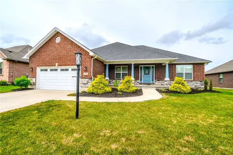 271 Montgomery Ln, Springboro, OH 45066
