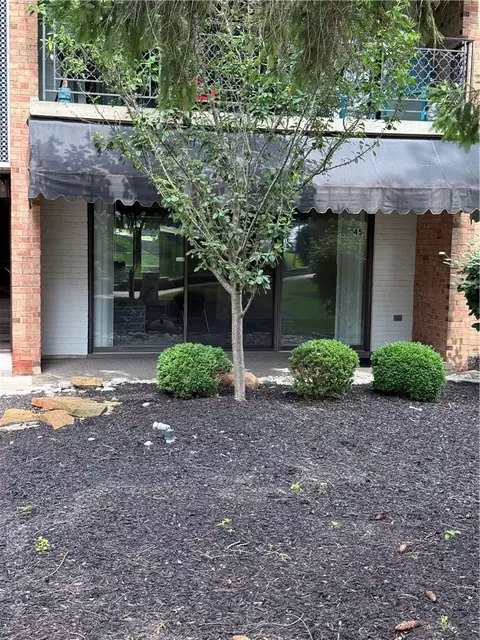 5328 Landau Dr #45, Kettering, OH 45429