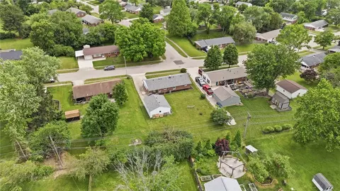 View/Area - 2937 E Cunnington Ln, Kettering, OH 45420 photo 3 of 5