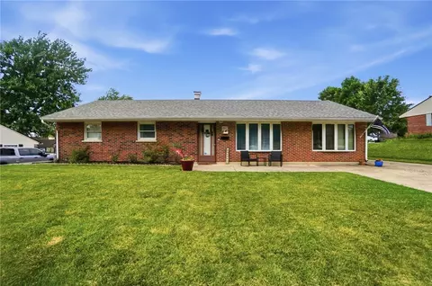 2937 E Cunnington Ln, Kettering, OH 45420