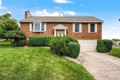 1830 Ashley Dr, Miamisburg, OH 45342