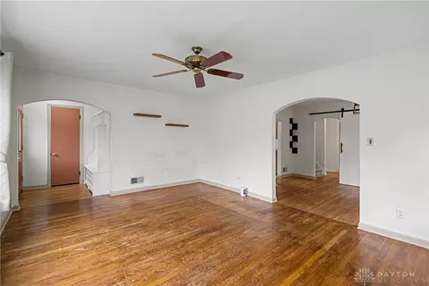 Living - 3228 Shroyer Rd, Kettering, OH 45429 photo 5 of 6