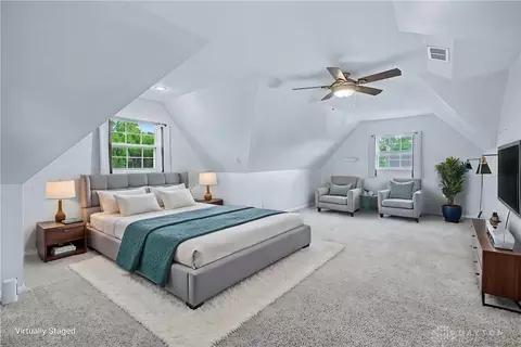 Bedroom - 3228 Shroyer Rd, Kettering, OH 45429 photo 1 of 7