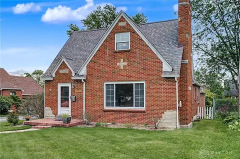 Exterior - 3228 Shroyer Rd, Kettering, OH 45429 photo 4 of 9