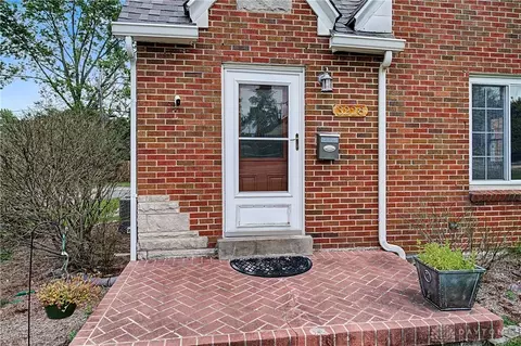 Exterior - 3228 Shroyer Rd, Kettering, OH 45429 photo 5 of 9